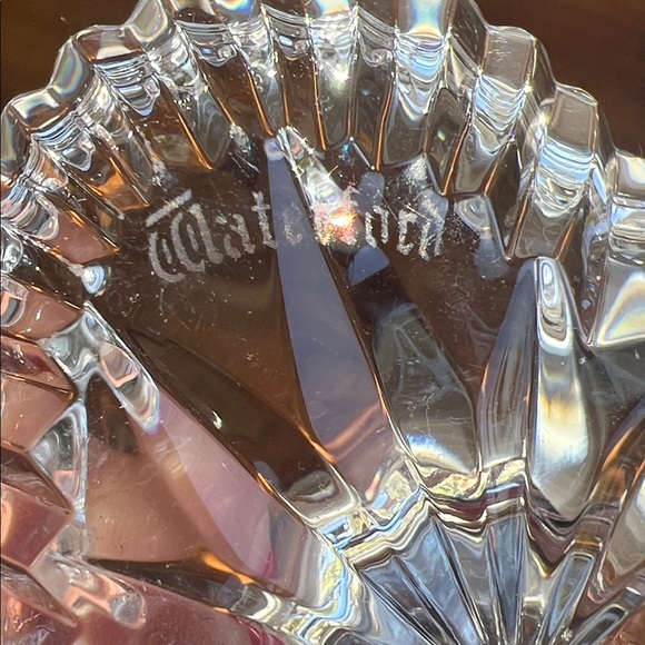 Waterford crystal Heart-Shaped Glass Ring Holder - Picture 3 of 4